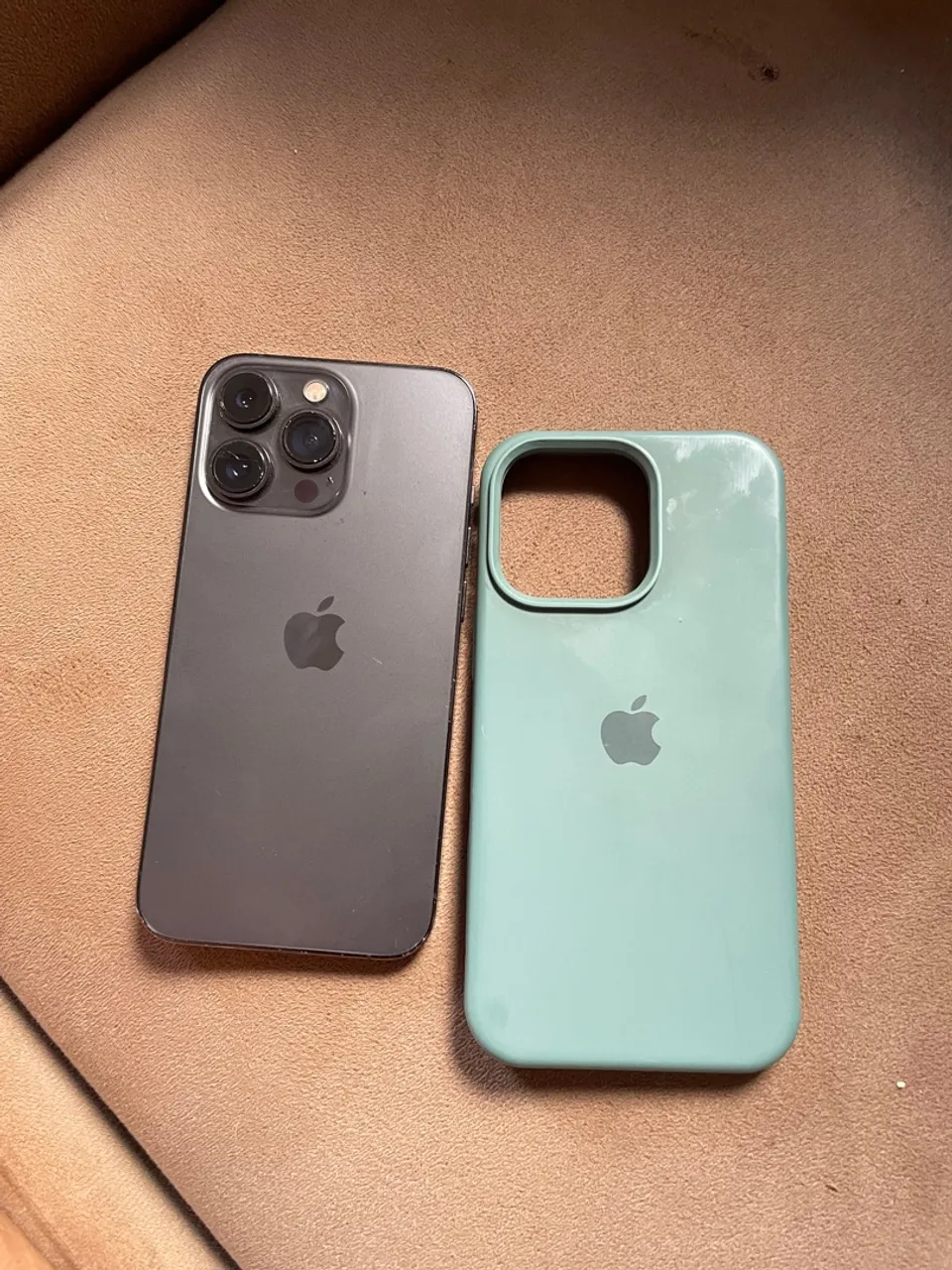 iPhone. 13 pro 77