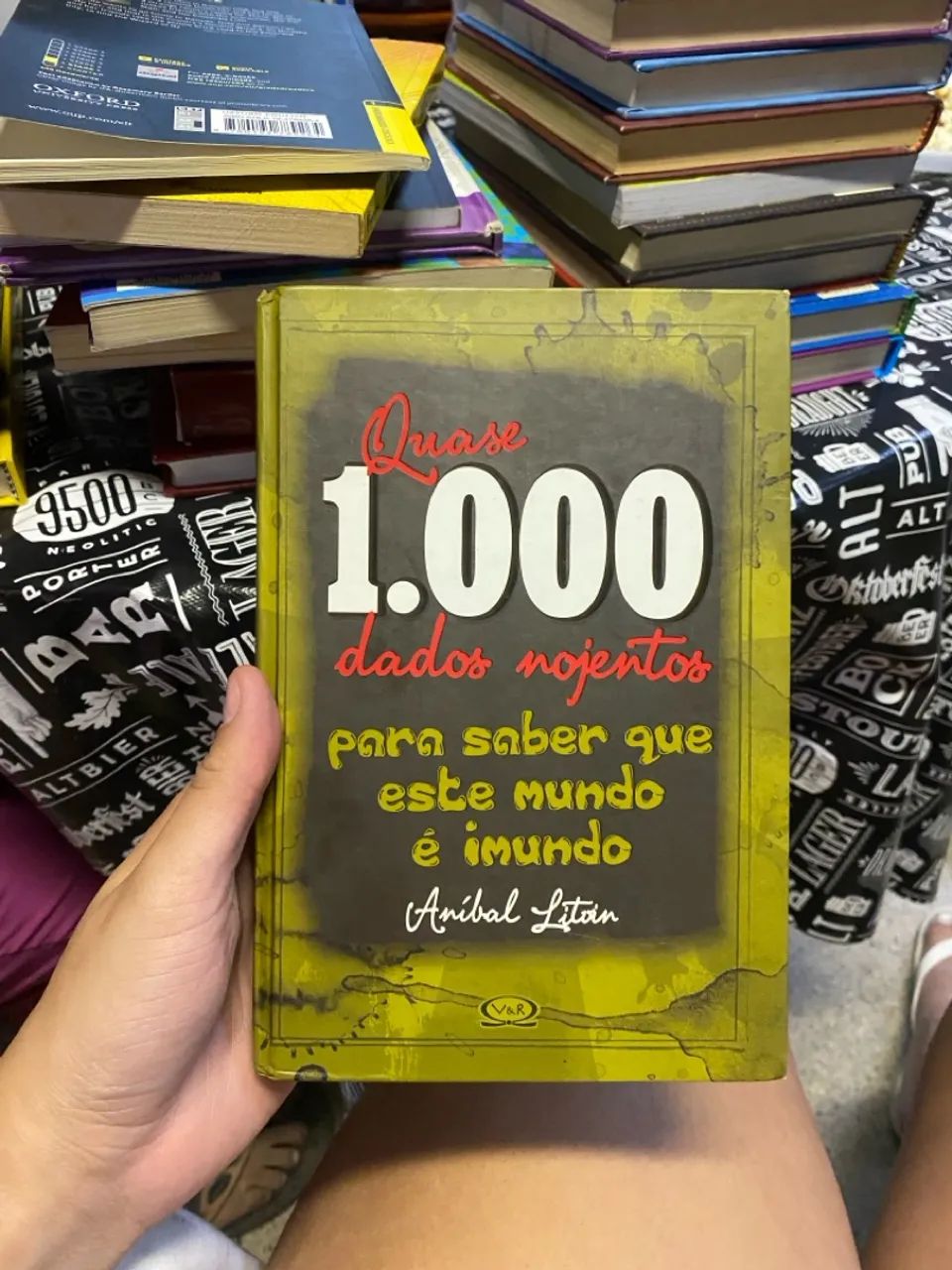 Livro Quase 1.000 Dados Nojentos