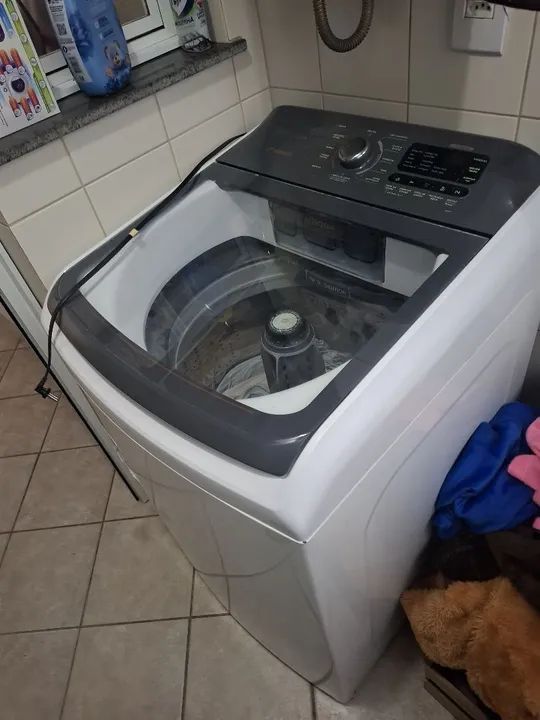 Máquina de Lavar Roupa Automática