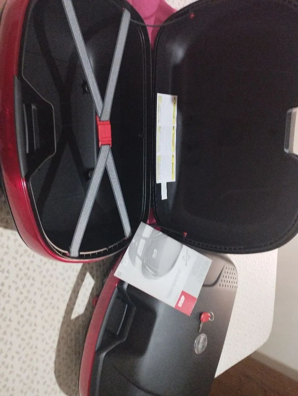 Baús laterais para moto Givi - Foto 5