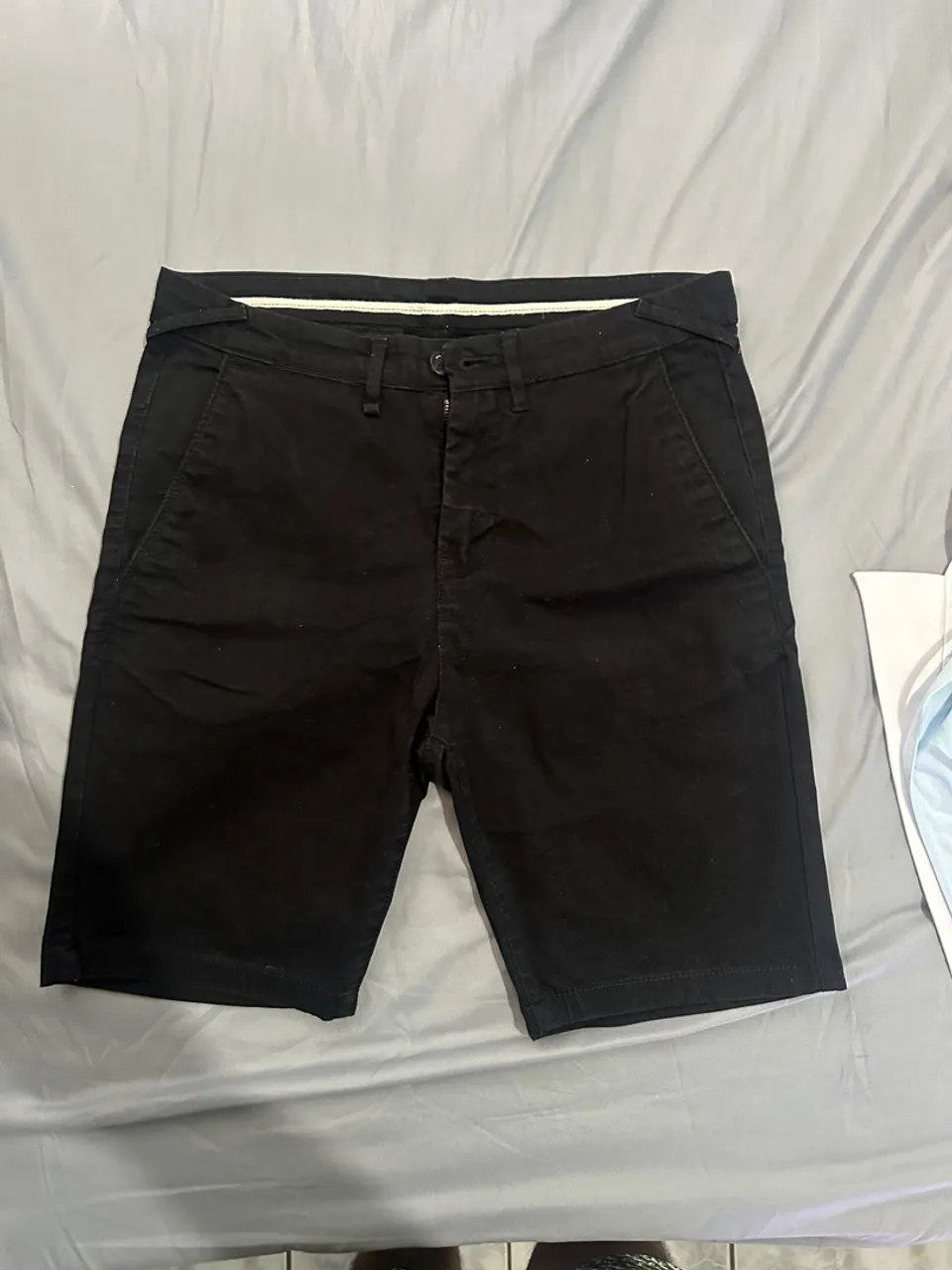 Bermuda preta ZARA