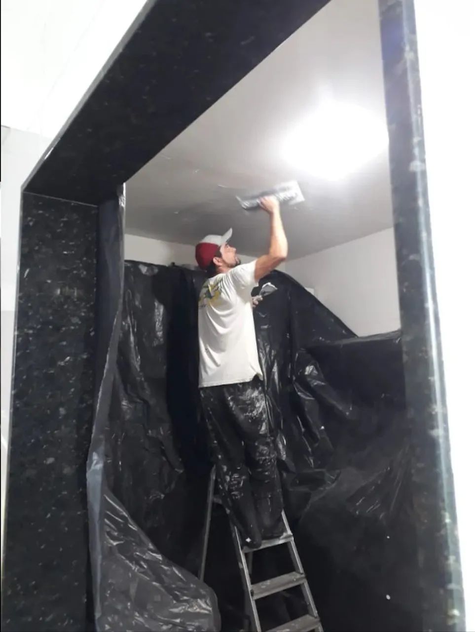 Pintor ( cobrimos orçamentos comprovados)