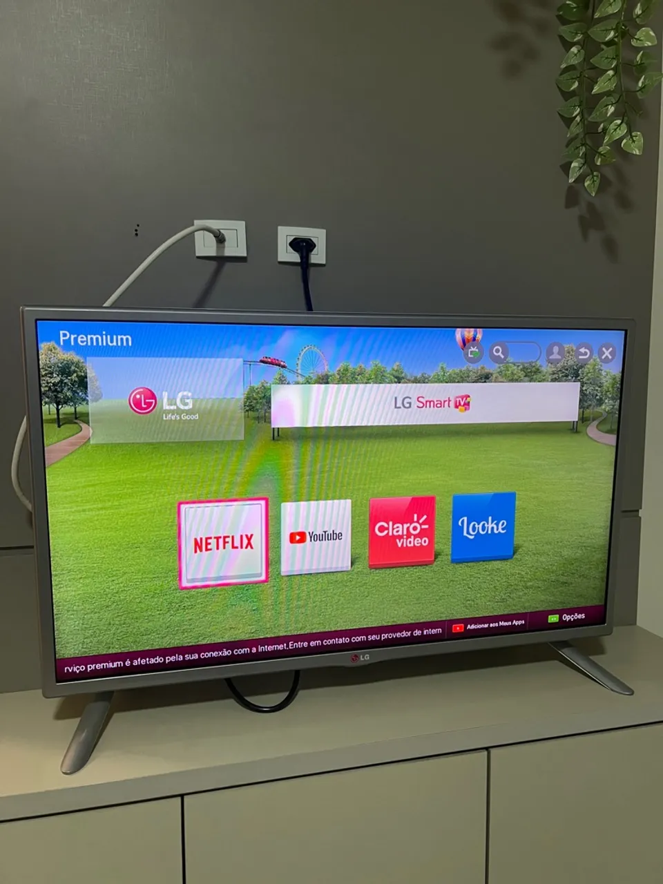 LG Smart TV 32 polegadas LG 32LB580B