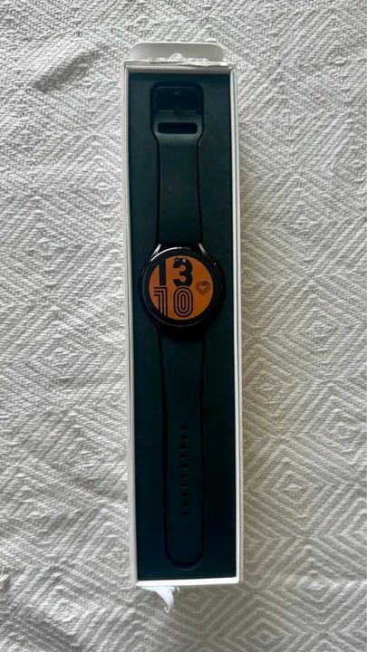 Galaxy Watch4 BT 40mm - Preto / Acompanha 4 pulseiras  - Foto 4