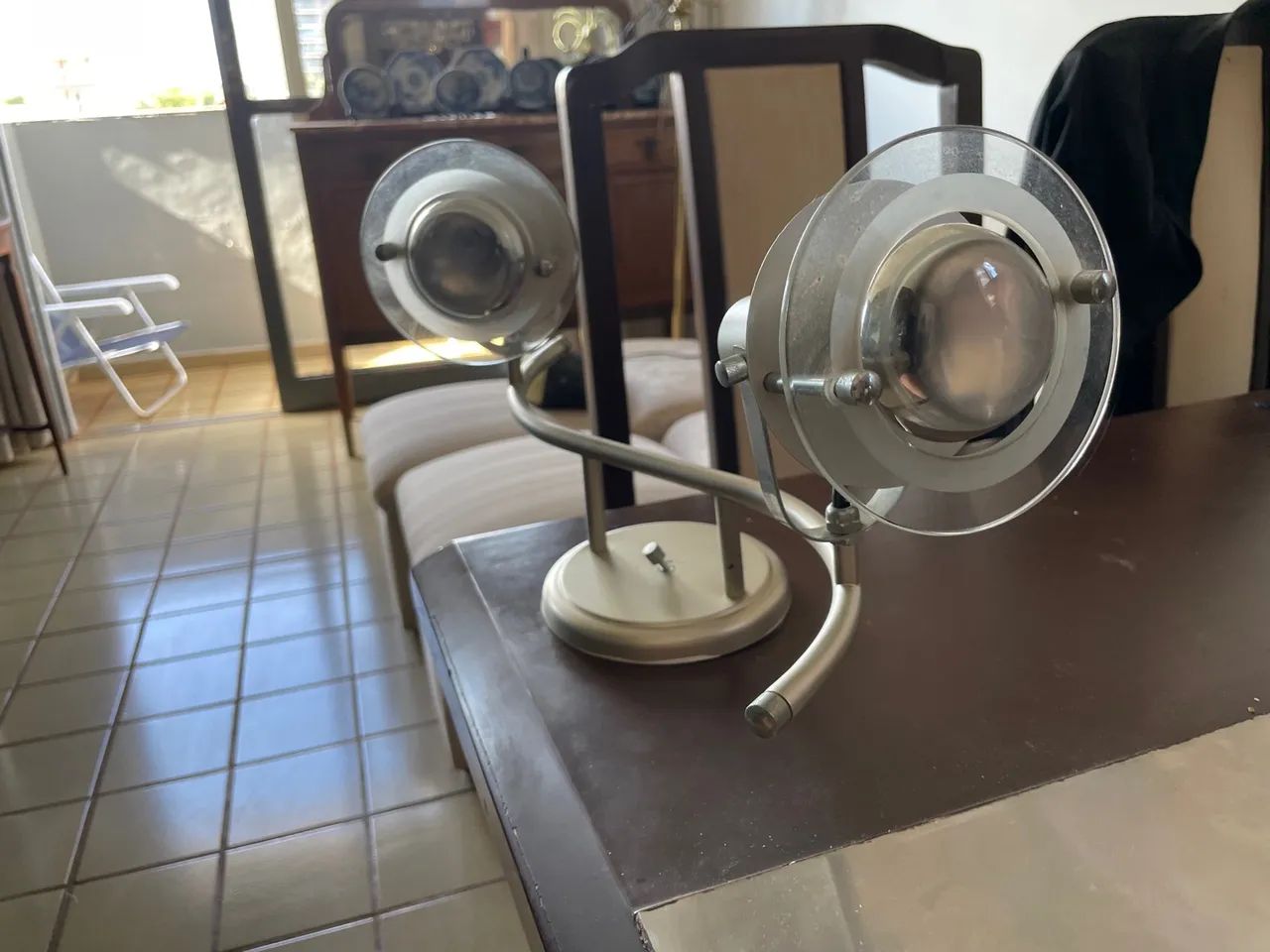 Luminária de Mesa ou teto Moderna com Design Inovador - Foto 2