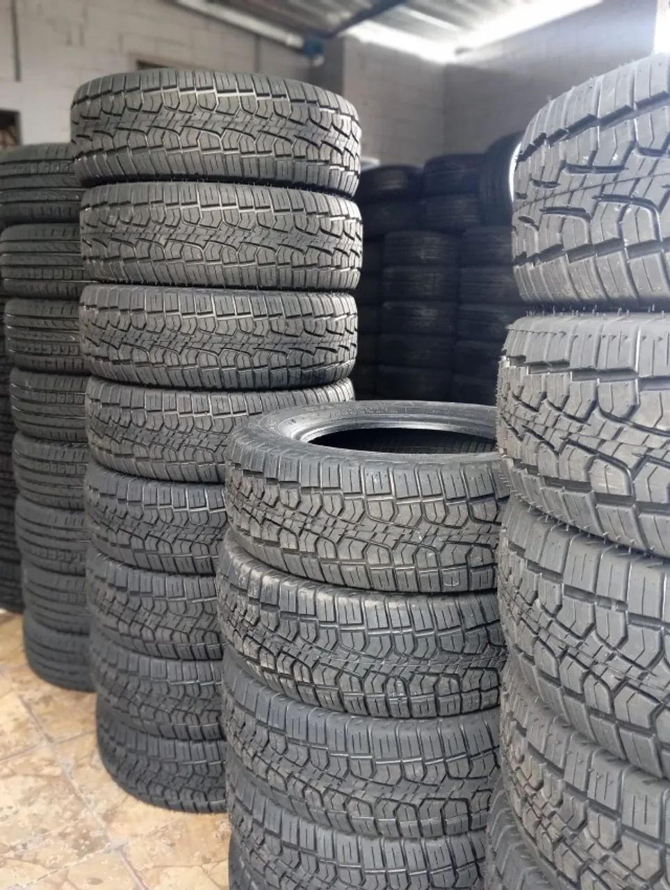 Garantia de qualidade e segurança no seu carro com nossos pneus remold aro 16 a 200,00