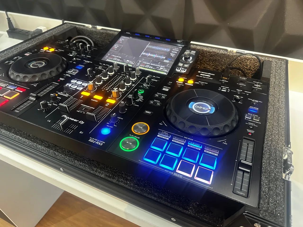 XDJ RX 3 Pioneer + Case Black - Foto 4