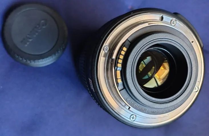 Lente Zoom Canon EF-S 18-135mm 3.5-5.6 IS - Foto 3