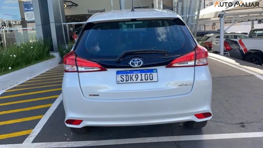 Yaris xl 1.5 automatico 22/23  Saga Buriti Vendedora Jaqueline - Foto 3