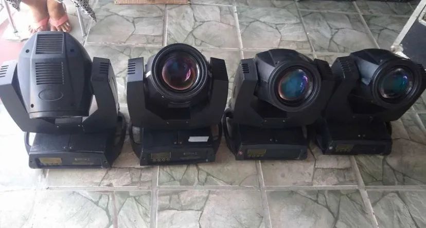 4 Iluminadores de Palco Profissionais