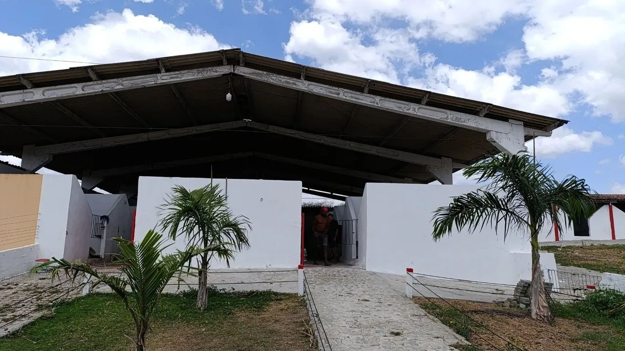 Galpão Agrestina com 18 Bahias cavalo 