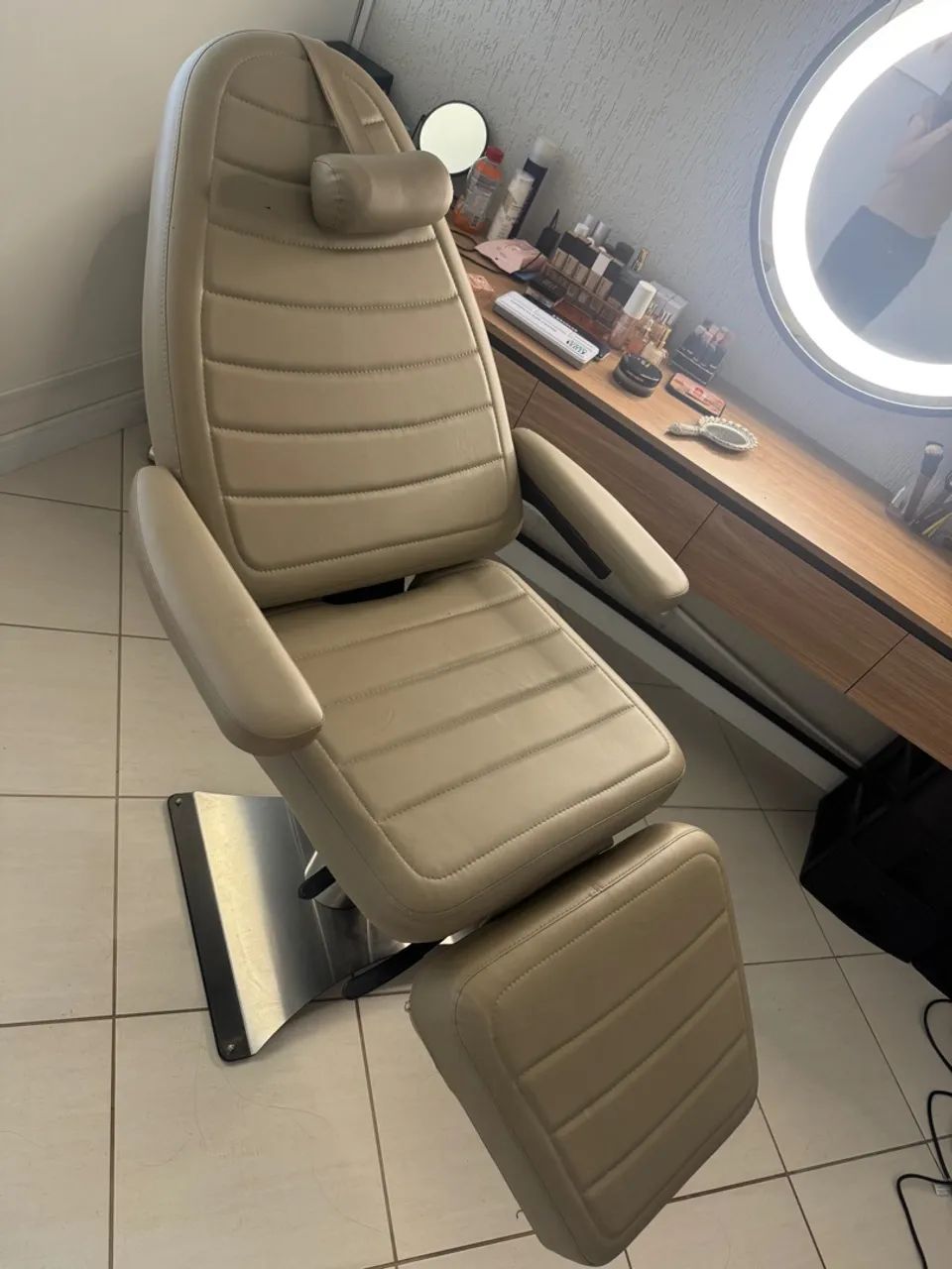 Poltrona para estética - Nova