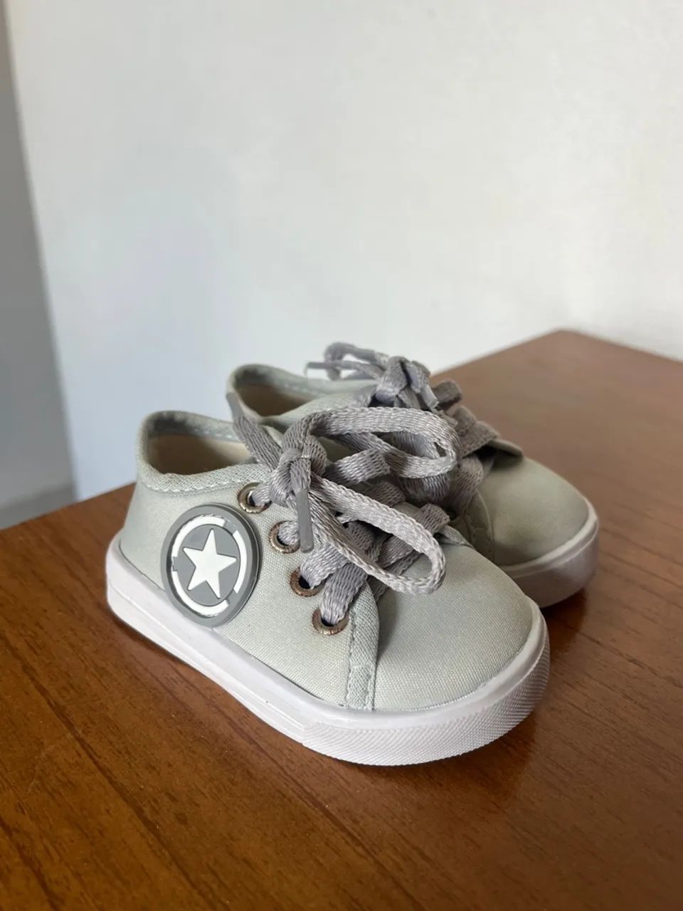 Vendo calçados de neném em bom estado  - Foto 5