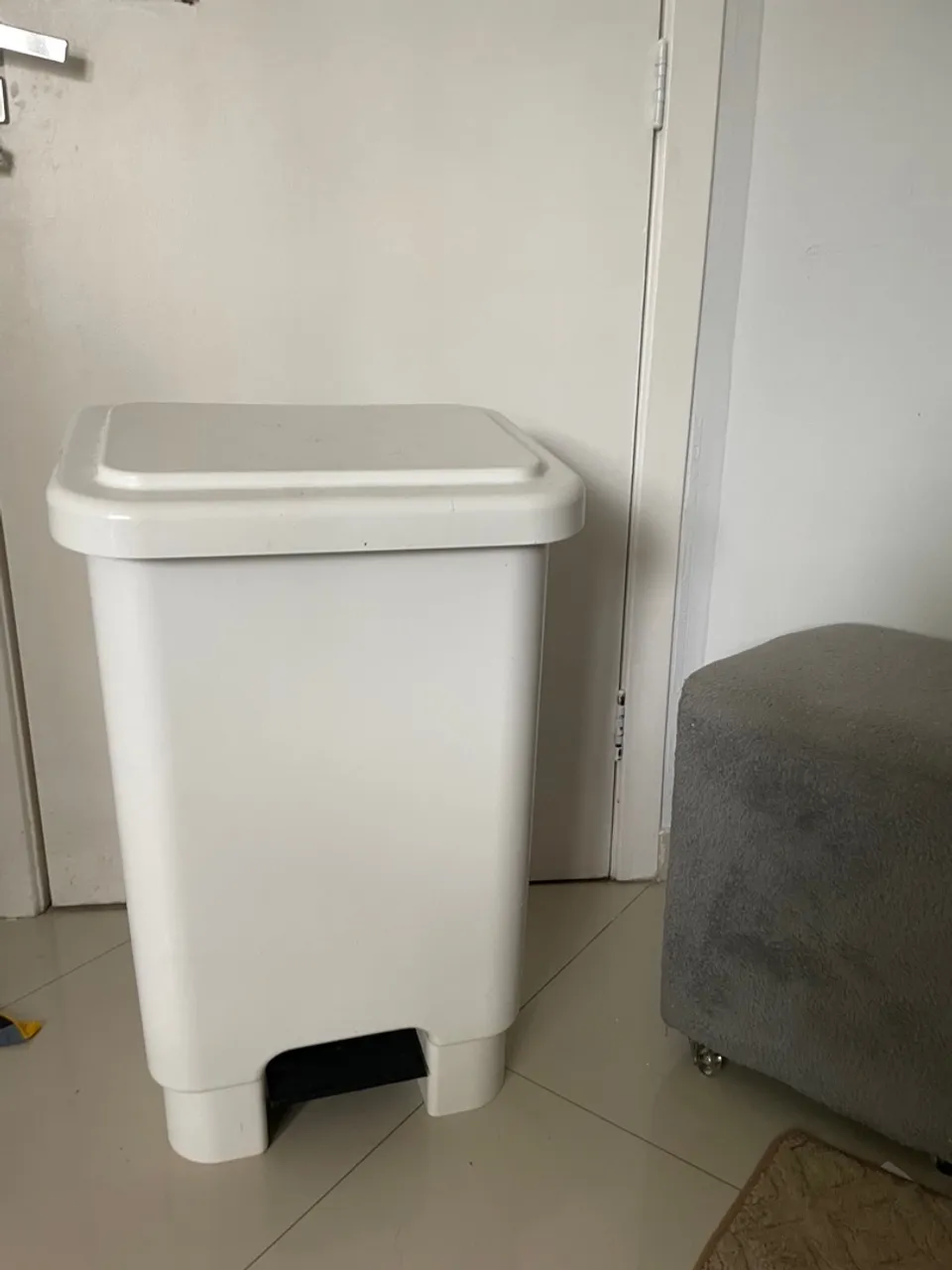Lixeira com Pedal Grande