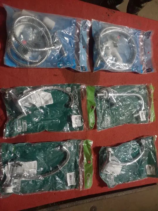 Torneiras celite de cozinha e ducha docol