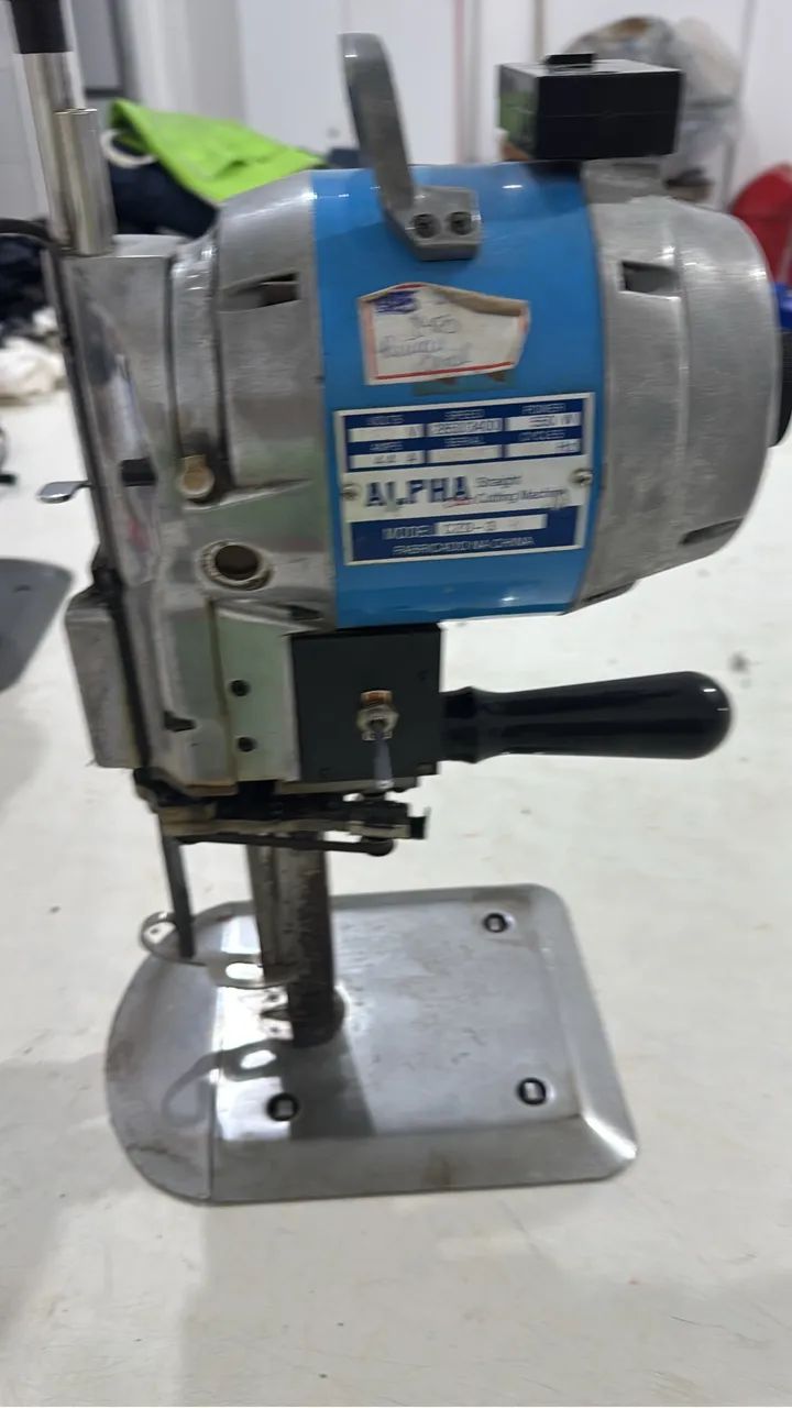 Máquina de corte 6 polegadas semi nova - Foto 3