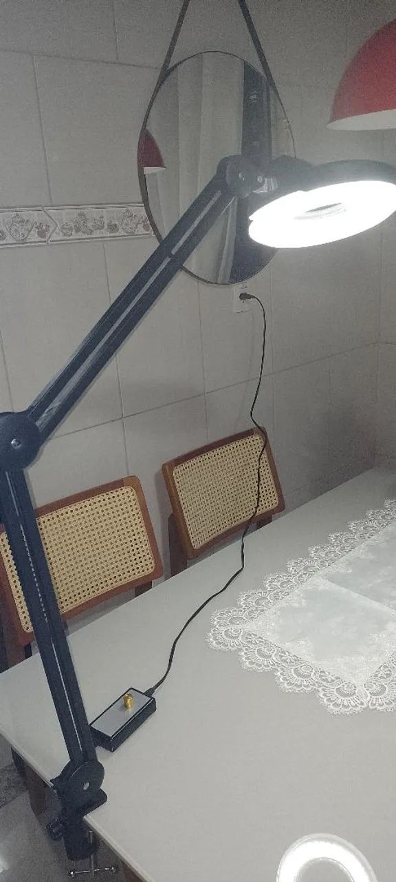 Luminária Ring Light com Braço Articulado - Perfeita para seu espaço!