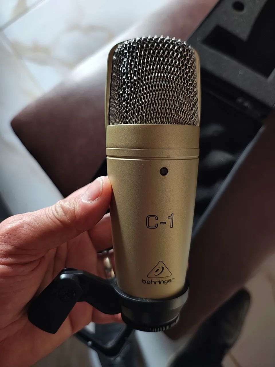 Vendo microfone Behringer condensador para gravação profissional em estúdio