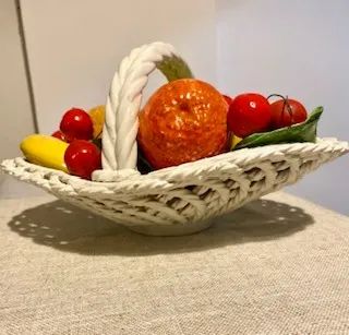 Anos 70s, linda cesta  fruteira decorativa de  Capodimonte (Italia), peça de colecionador  - Foto 3
