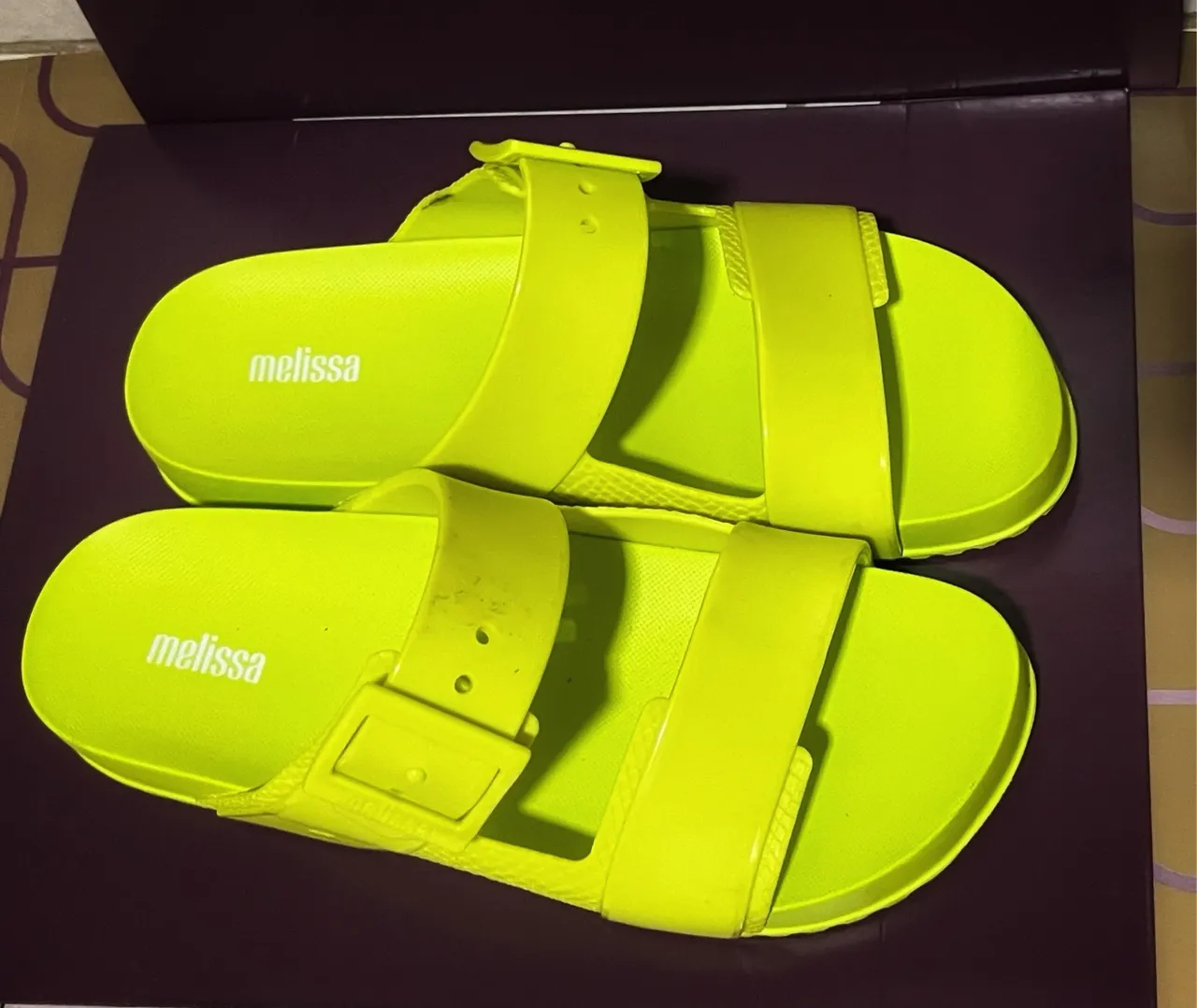 Sandálias Melissa Neon Amarelo
