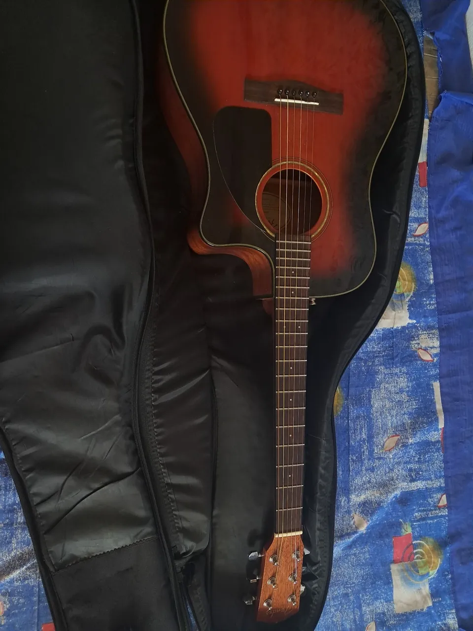 Violão Acústico Vermelho Degradê