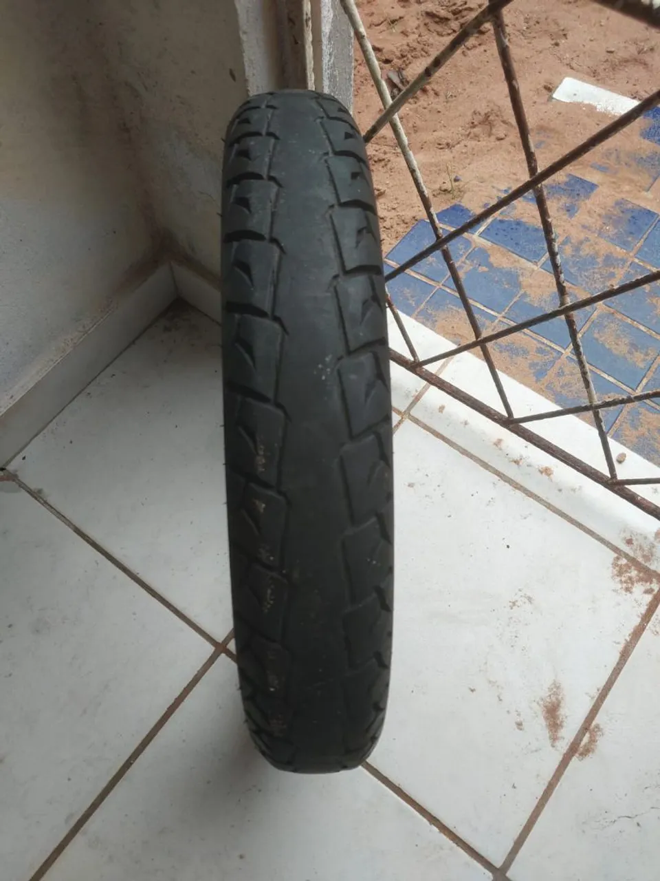 Pneu de Moto - Ótima Qualidade