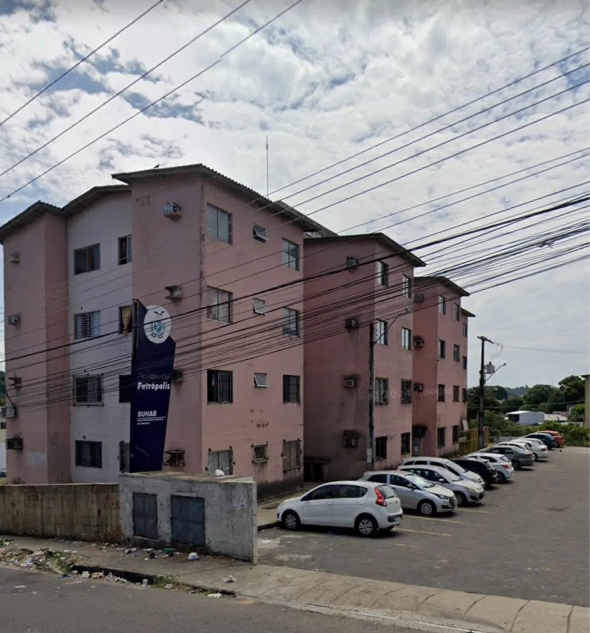 Apartamento em residencial Petrópolis SUHAB. Apto a financiamento