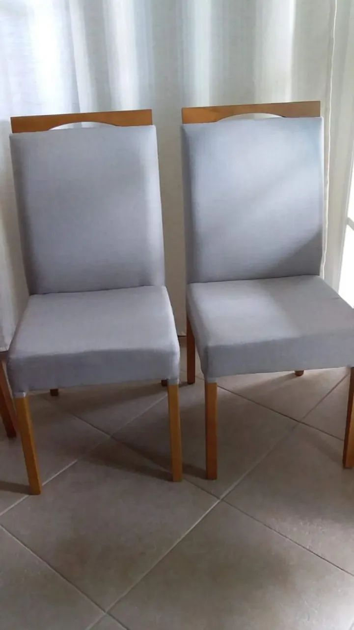 Cadeiras de Jantar Estofadas - Conforto e Elegância