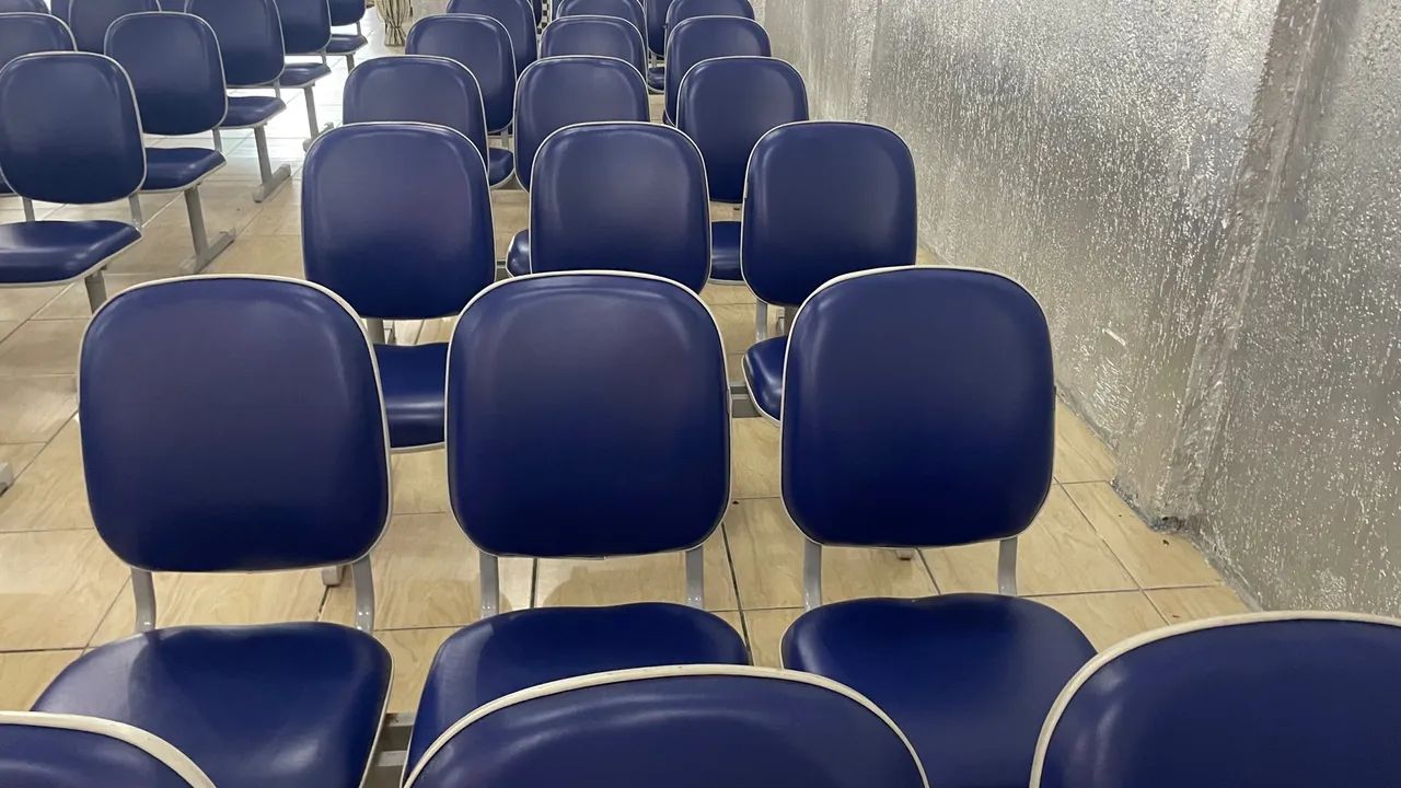 17 Conjunto de Cadeiras Azuis para igreja /escritório valor por UNIDADE