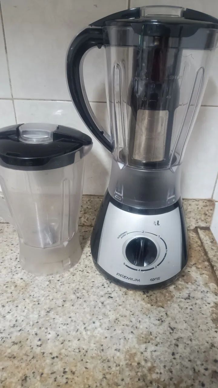 Liquidificador Mondial Premium 600W
