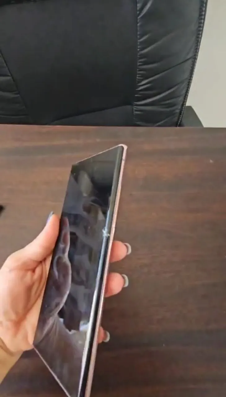 Note20 ultra com defeito