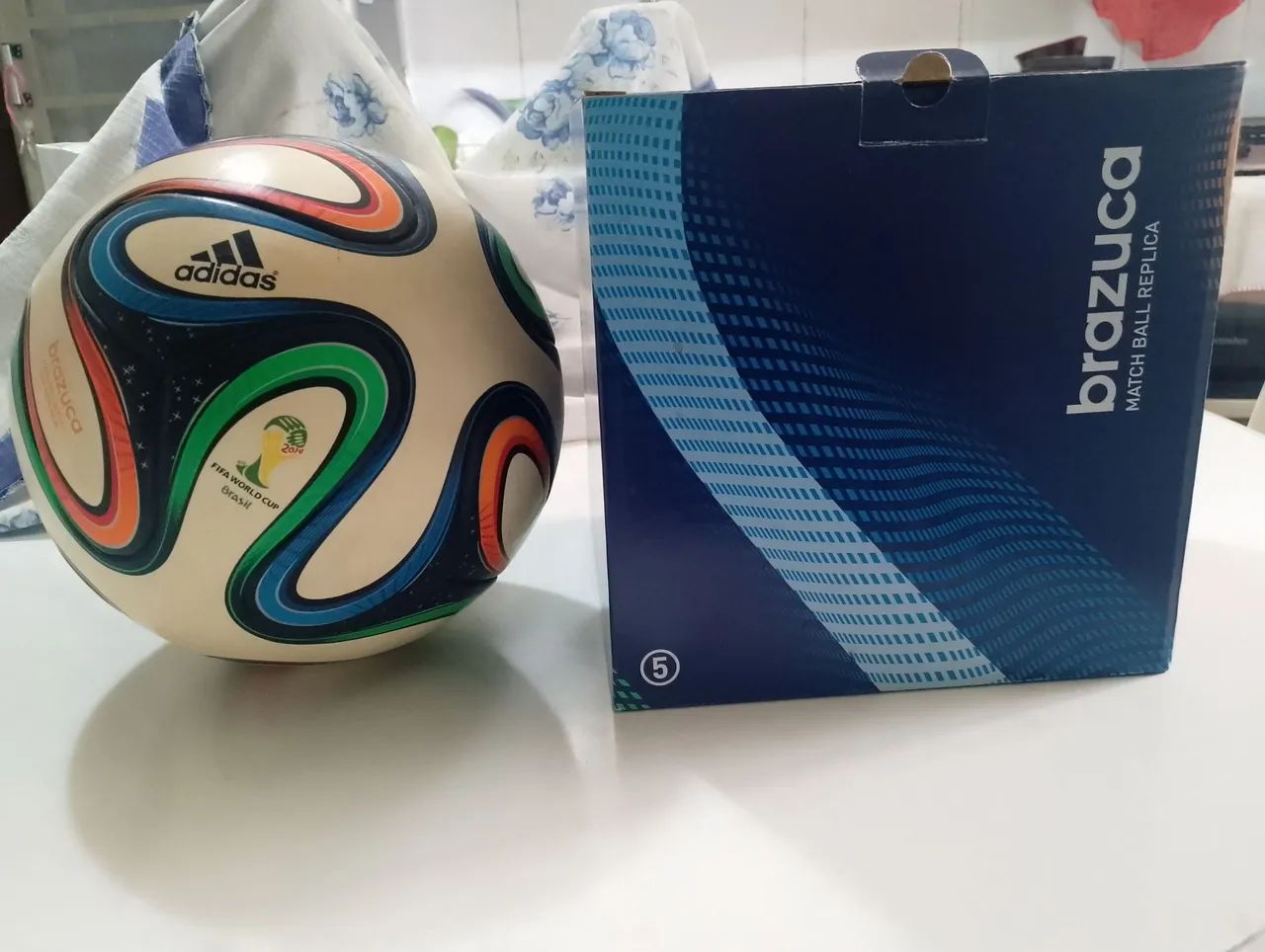 Bola de Futebol Adidas Brazuca - Copa do Mundo 2014 Original