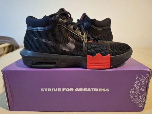 NIke Lebron Witiness 8 - Tam 42 - Novo
