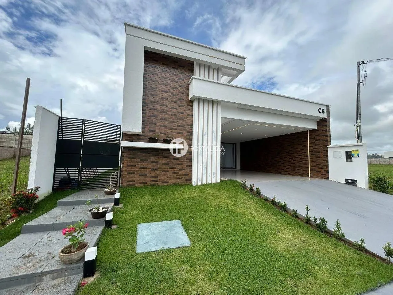 VENDO casa em SWISS PARK 3 suítes, piscina, em Portal da Amazônia - Rio Branco - AC
