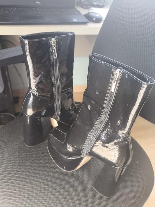 Botas de cano curto pretas