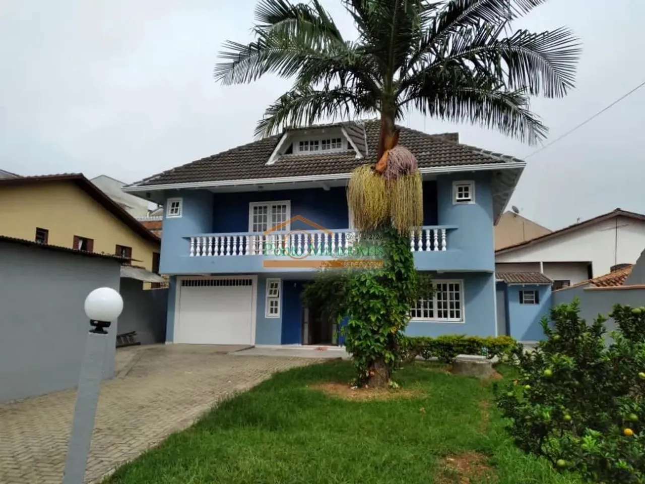CASA com 4 dormitórios à venda com 260m² - CURITIBA / PR