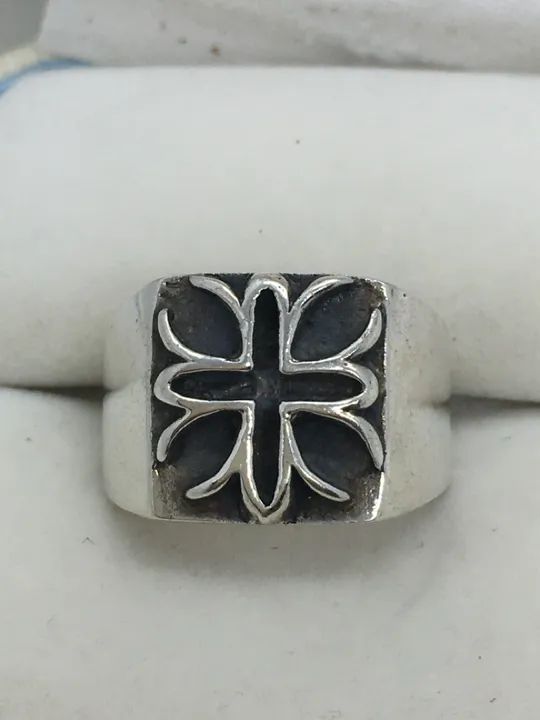Anel Masculino em Prata 925 com Detalhe em Cruz