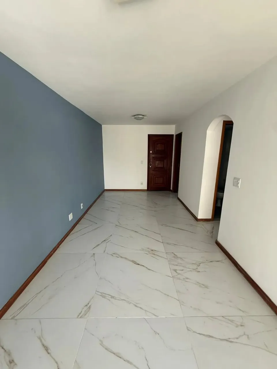 2 quartos com suíte e vaga na Praça Vanhargen
