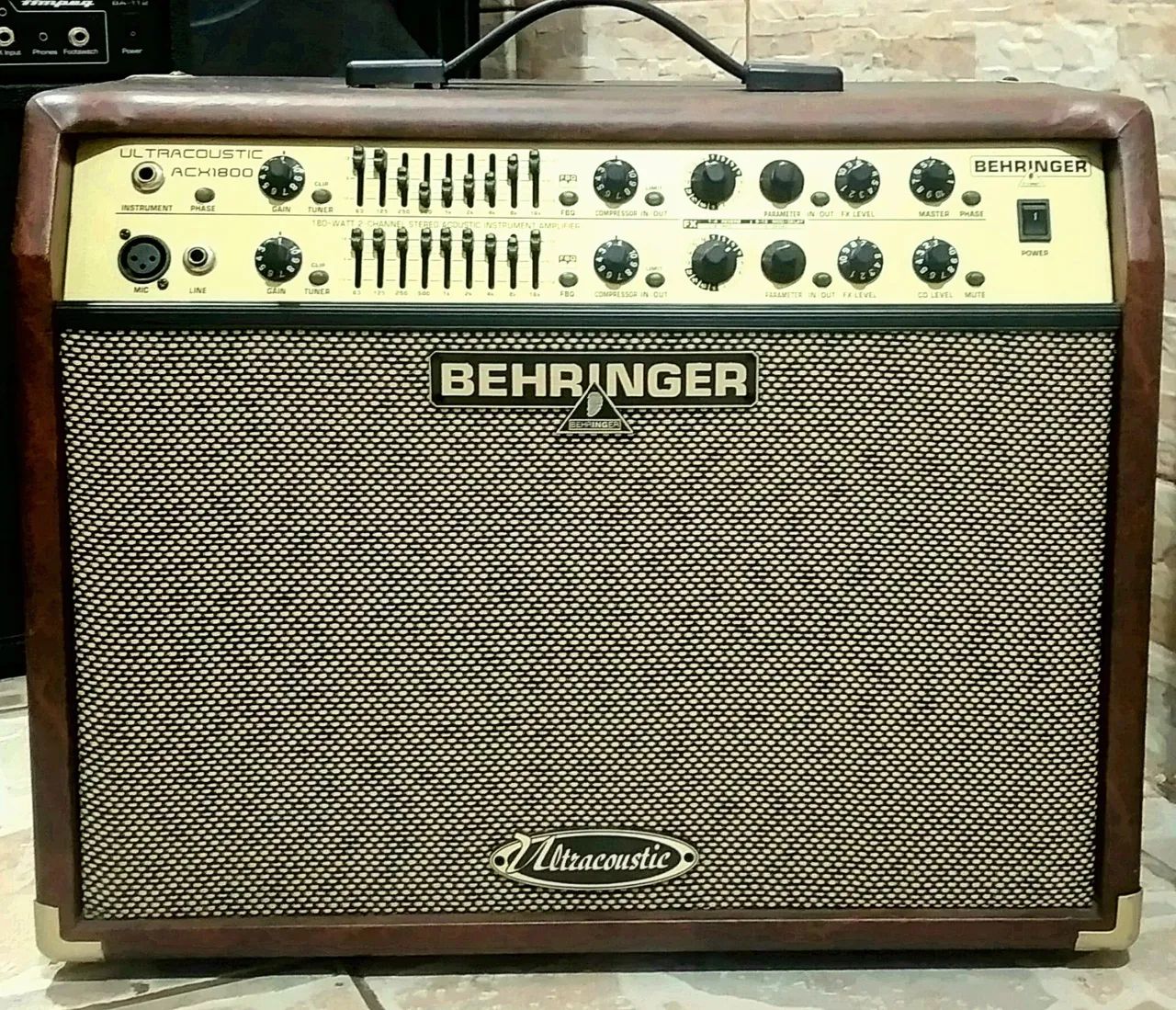 Amplificador Behringer Ultracoustic Acx1800 Super NOVA! APROVEITE! 
