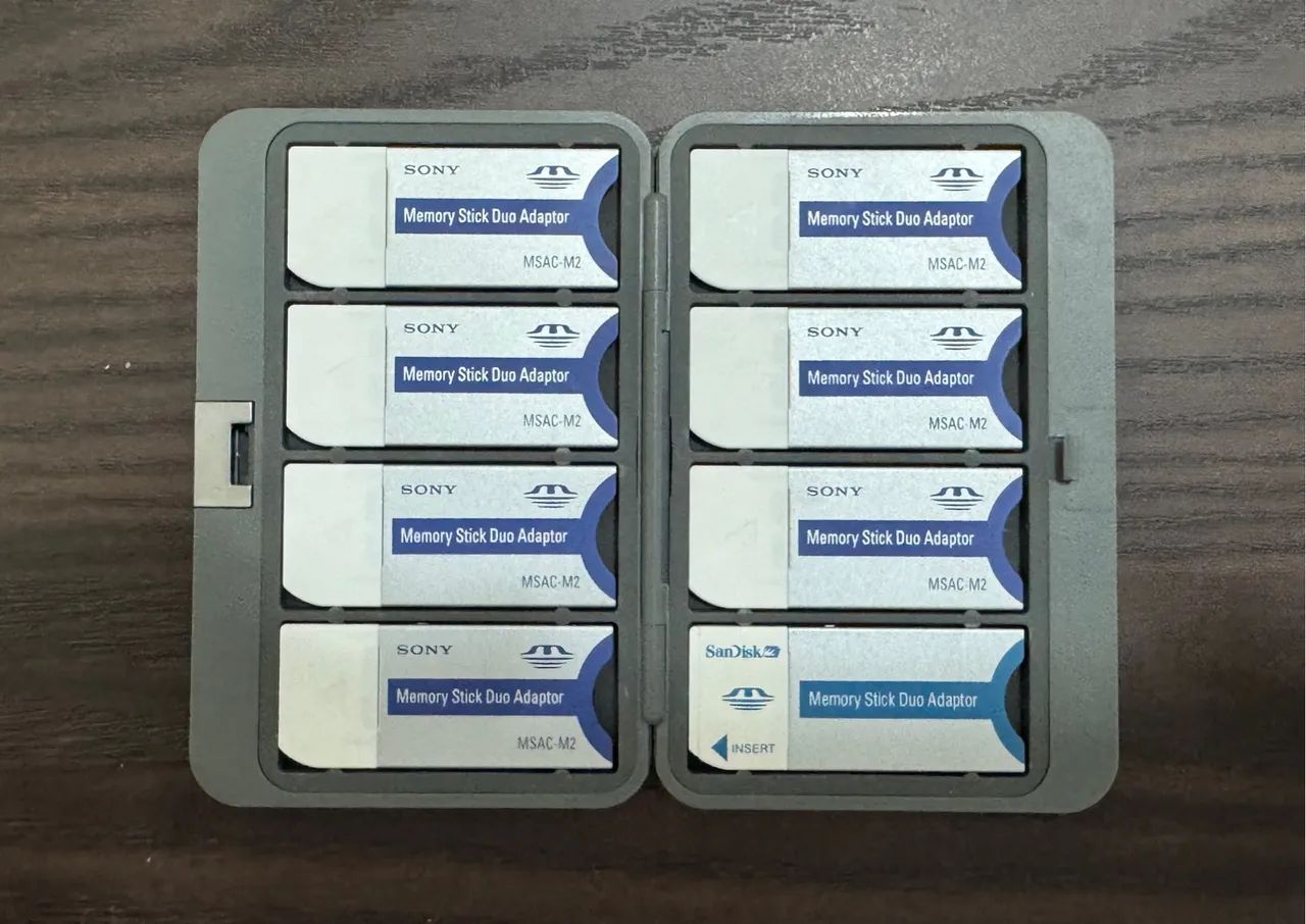 Estojo para Cartão de Memória Sony Memory Stick - Foto 2