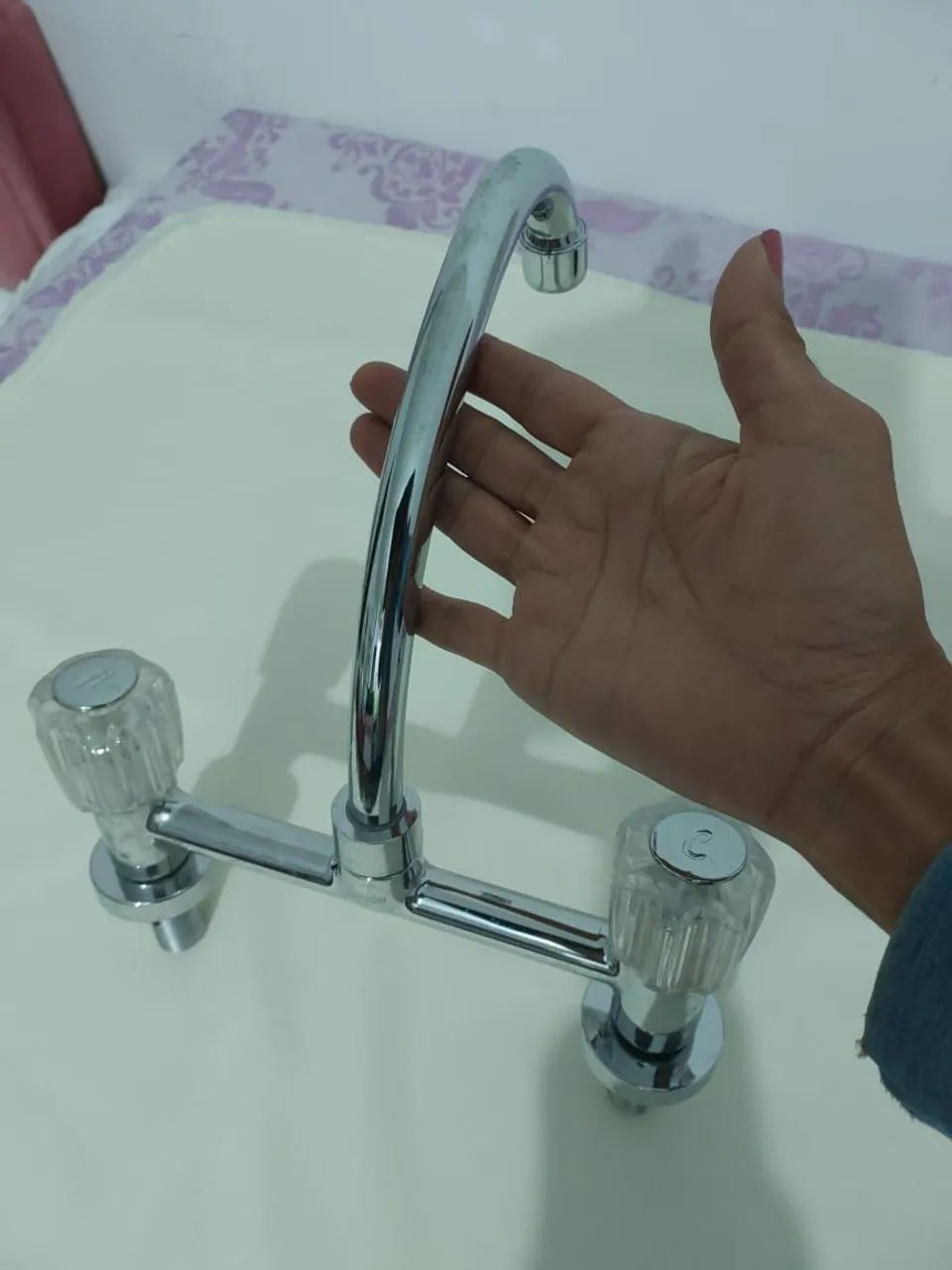 Torneira dupla64850235183617124