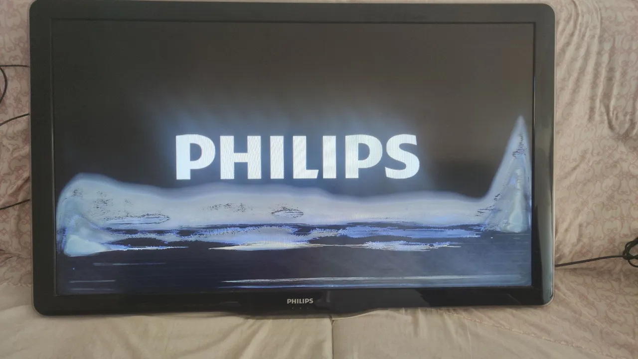 TV Philips com tela manchada