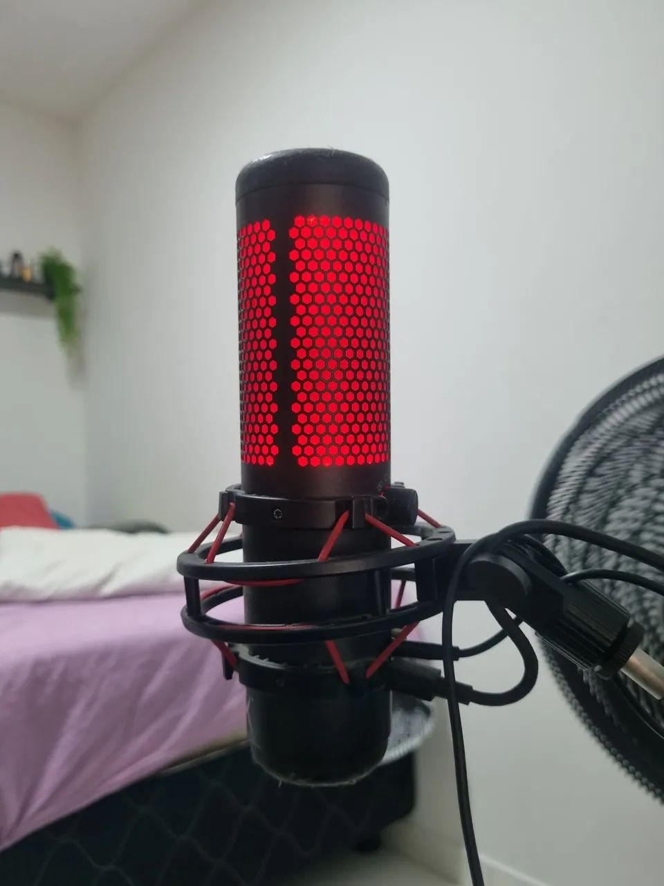 HyperX Quadcast (No Stand)64286211443843120