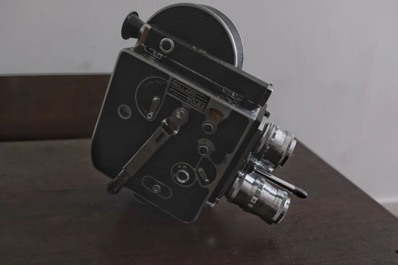 Filmadora Bolex Paillard 16mm