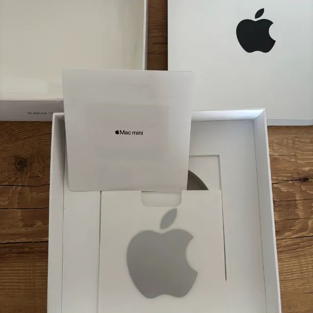 Mac Mini M1 2020 - 8gb Ram 256gb SSD - Novinho - Computadores e