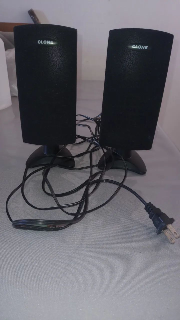 Caixinhas de som pra computador notebook etc...