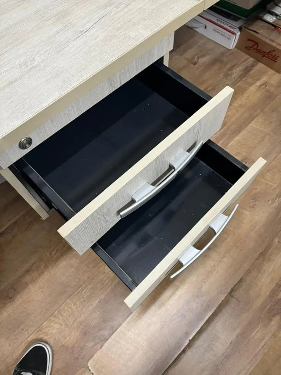 Mesa de escrit ório em MDF - Foto 2