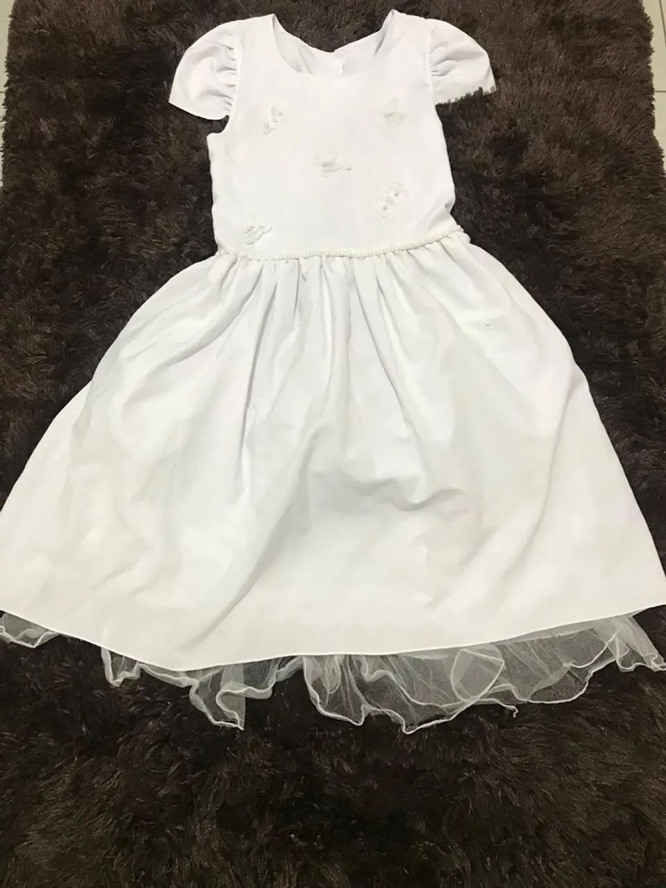 Vestido Branco Infantil com Detalhes Florais