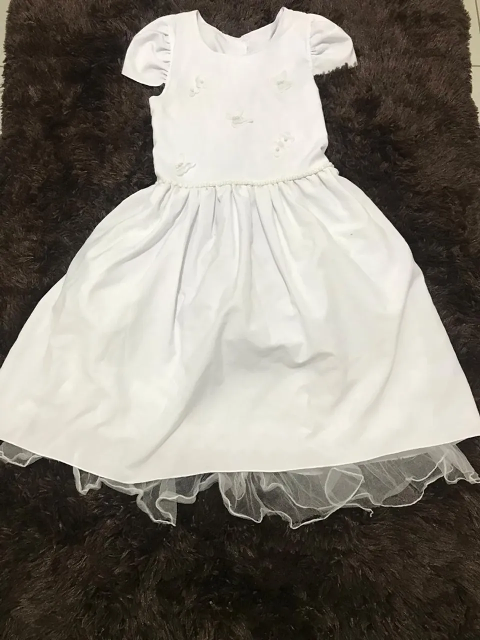 Vestido Branco Infantil com Detalhes Florais