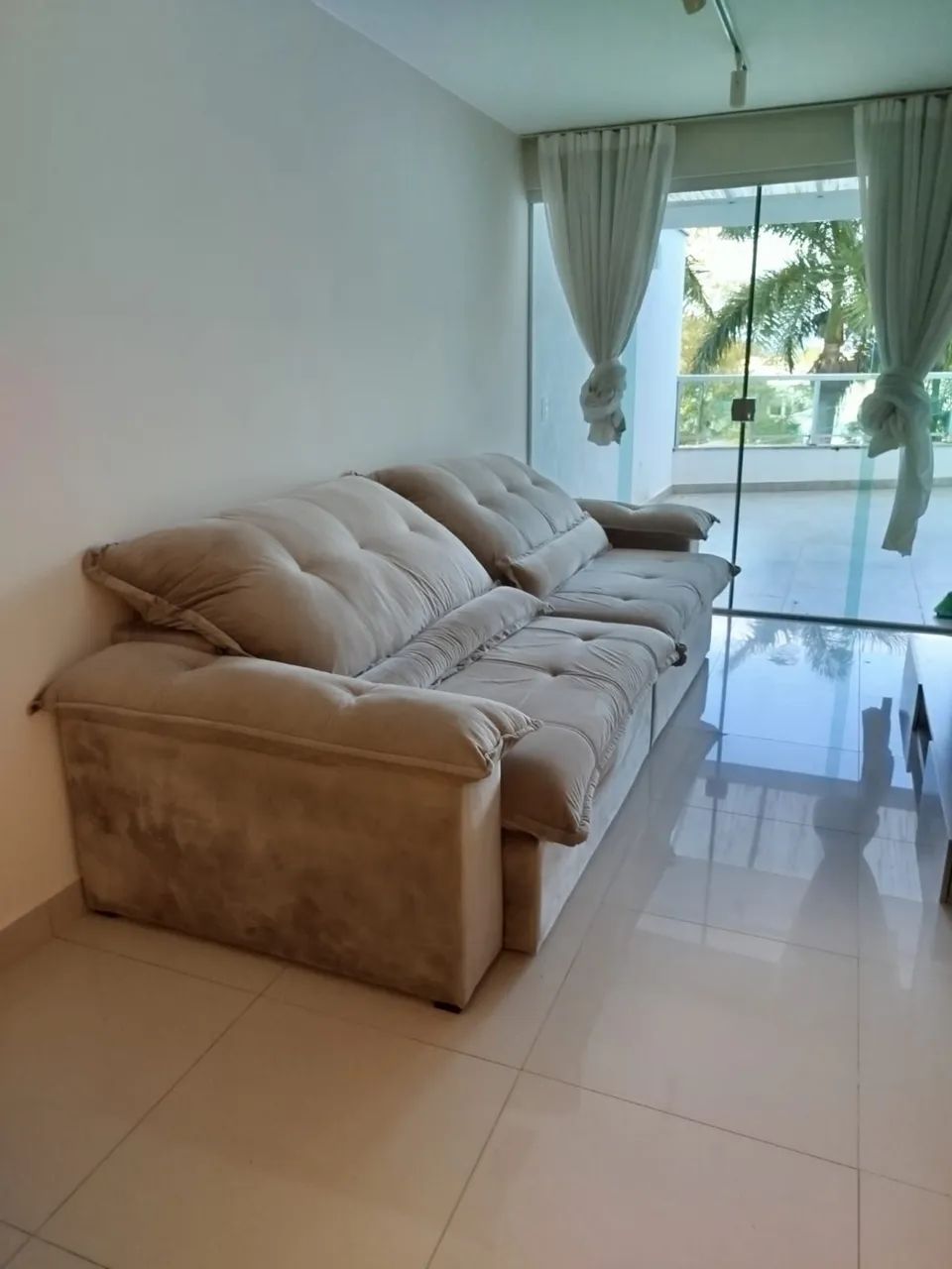 Sofá novíssimo 64168509443074121